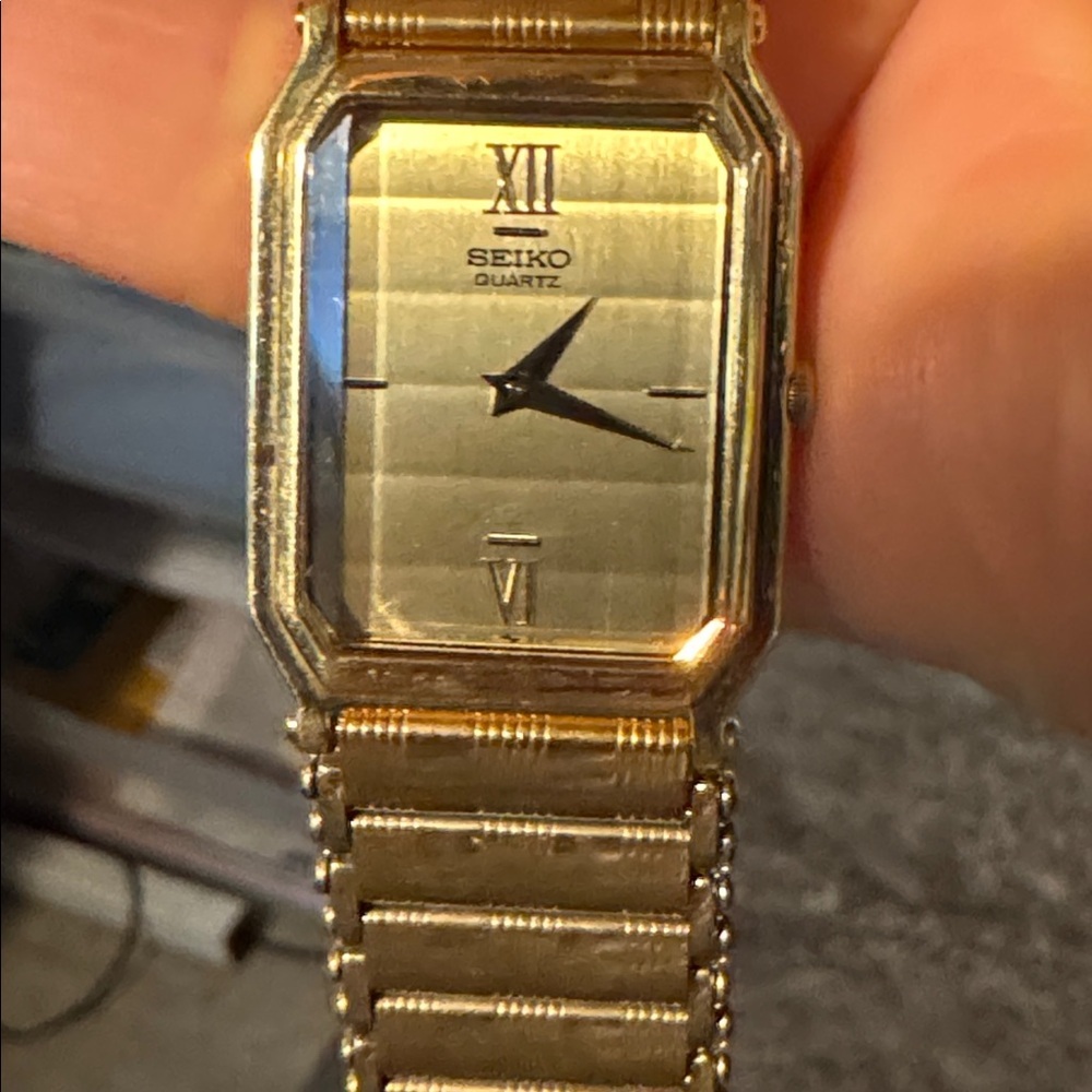Seiko Men's Vintage Gold Tone Quartz Watch 5P30-5160 RO - Picture 2 of 7